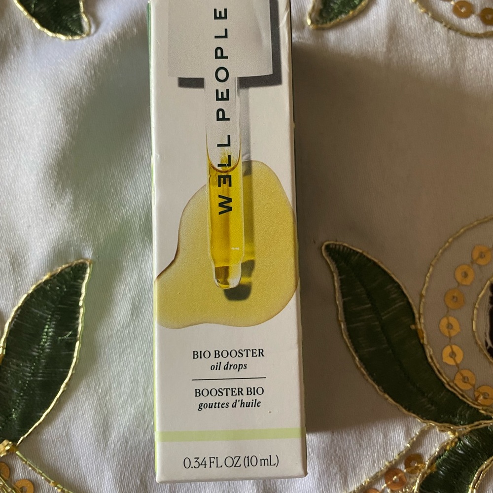 W3ll People Expressionist Volumizing Mascara & W3ll People Bio Booster Oil Drops